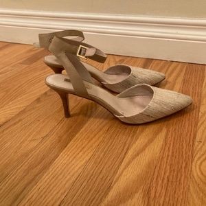 Louise et Cie Ankle Strap Pumps in Linen Size 8